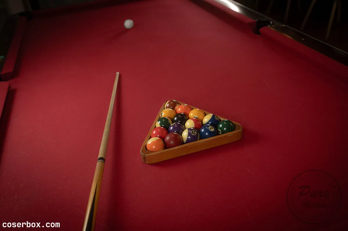 Yeha 2025.12.24 Hard balls & Red hole 红色台球桌  - 1