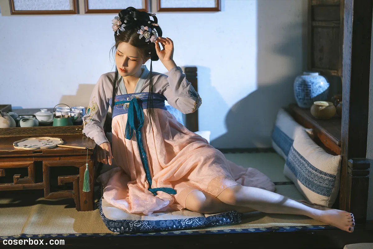 鹿八岁 2026.01.01 花想容 - 2