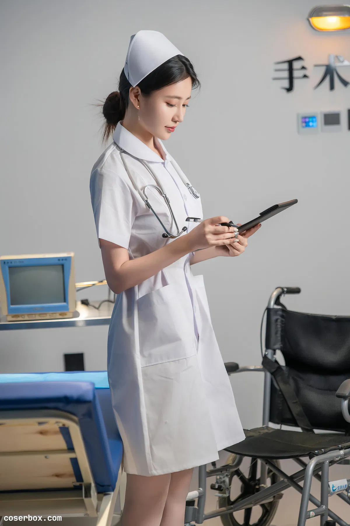 年年 2026.01.01 护士长の秘密 - 1