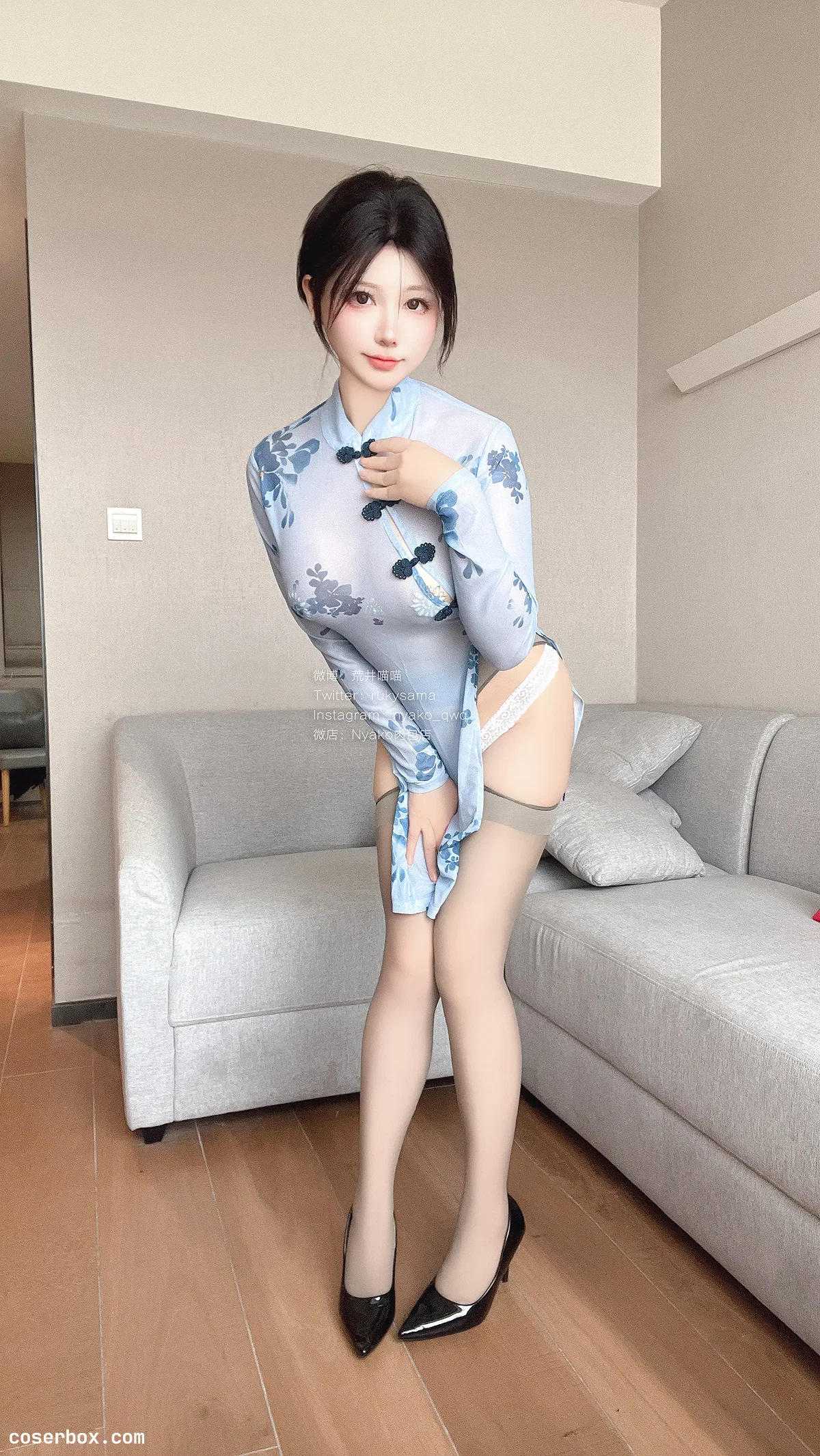 Nyako喵子 2026.05.03 自撮り31 灰丝旗袍 - 2